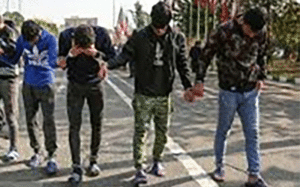 معتاد متجاهر