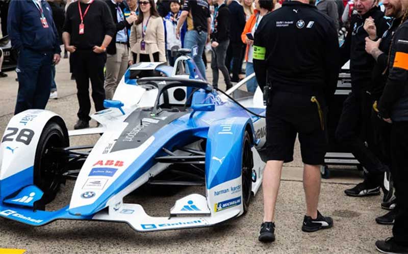 چرا خودروسازان آلمانی در مسابقات فرمول E شرکت میکنند؟