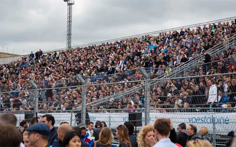 چرا خودروسازان آلمانی در مسابقات فرمول E شرکت میکنند؟