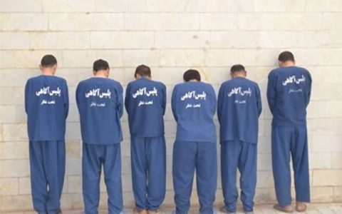 جاعلان ۹۰ میلیارد تومانی دستگیر شدند 1 جاعلان ۹۰ میلیارد تومانی دستگیر شدند