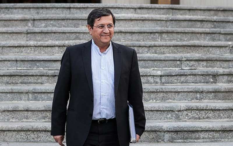 رییس بانک مرکزی: نرخ نیمایی حذف نمیشود