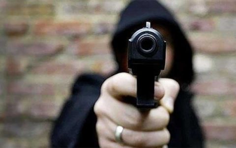 جزئیات تیراندازی پلیس در بزرگراه اشرفی اصفهانی 1 جزئیات تیراندازی پلیس در بزرگراه اشرفی اصفهانی