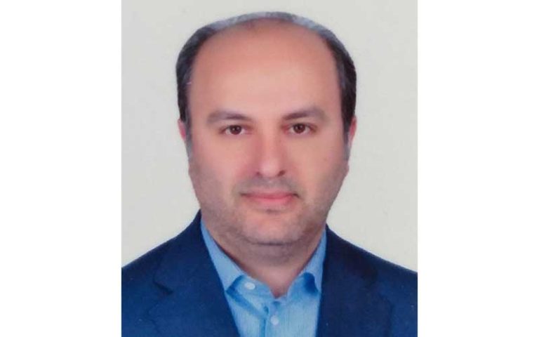 کامران عزتی