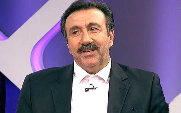 افشین داوری