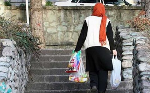 شرایط بیمه و دریافت حقوق بازنشستگی زنان خانهدار