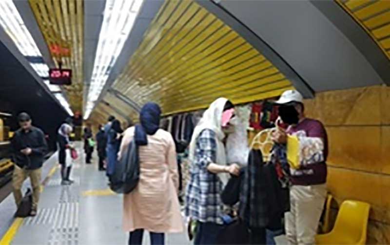 حادثه در مترو تهران/قطار ترمز گرفت، لگن و گردن زن مسافر شکست
