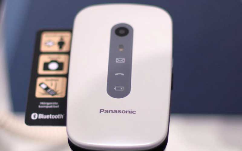 گوشیهای سادهی پاناسونیک با سیستم هشدار درد و نمایشگر بزرگ مناسب سالمندان معرفی شدند