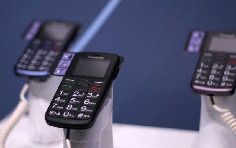 گوشیهای سادهی پاناسونیک با سیستم هشدار درد و نمایشگر بزرگ مناسب سالمندان معرفی شدند