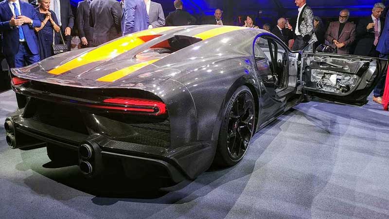 اعلام رسمی تولید و عرضهٔ بوگاتی شیرون سوپراسپرت