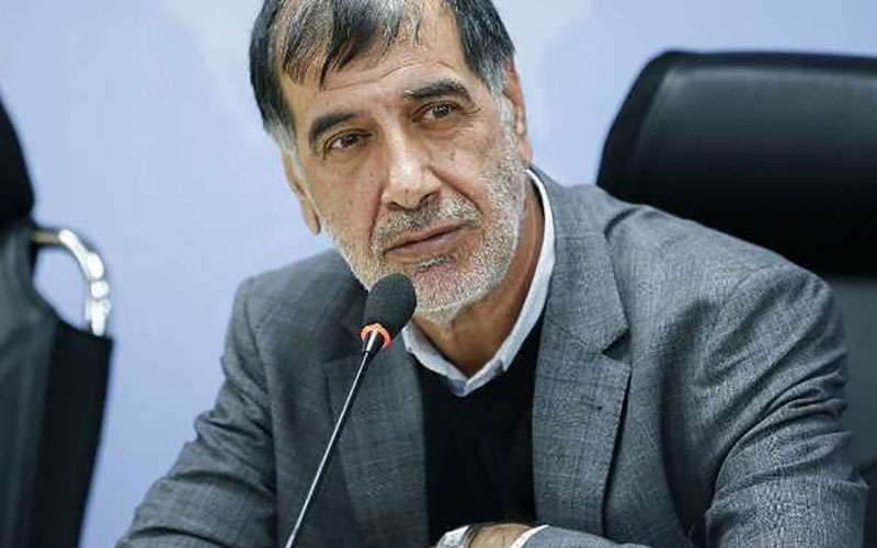 باهنر: برخی در شورای اصولگرایی، نیم نگاهی به احمدی نژاد دارند