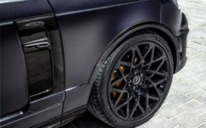 ولوسیتی اورفینچ، شاسیبلند سفارشی و ۳۱۵ هزار دلاری رنجروور، معرفی شد