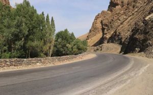 احضار پیمانکار جاده چالوس به دلیل نامناسب بودن آسفالت