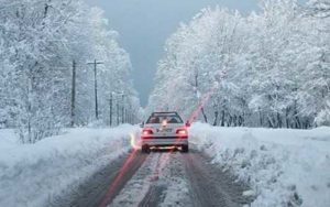 بارش برف و باران در جاده‌های شمالی کشور