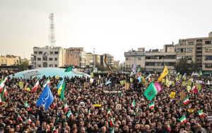تجمع-میدان-انقلاب-برای-حمایت-از-نظام-بود،-یا-معرکه-برای-توهین-و-تخریب؟