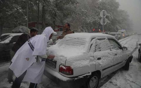 تردد خودروها در برخی معابر شمالی تهران امکانپذیر نیست