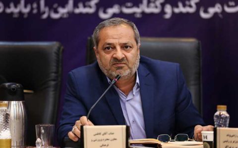 زنگ نماز اجباری ولی شرکت دانش آموزان در آن اختیاری است