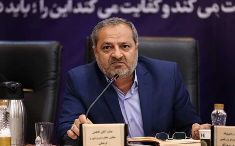 زنگ نماز اجباری ولی شرکت دانش آموزان در آن اختیاری است