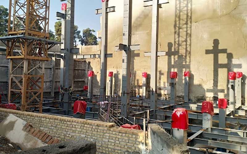 ساخت پلاسکو به خاطر مسائل مالی متوقف نشده است