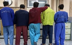 سارقان کارگاه‌های تولید گلاب به دام پلیس افتادند
