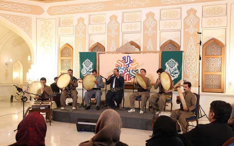 شادی-و-موسیقی-در-بازار-بزرگ-ایران