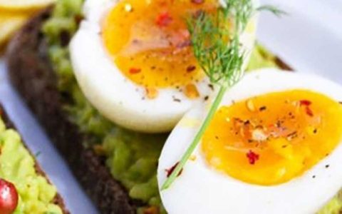 صبحانه نخوردن لاغرتان نمی کند