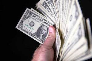 قیمت-دلار-در-۴-آذر-۹۸