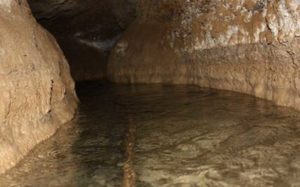 ماجرای-گازوئیلی-شدن-آب-روستای-مزوش-چه-بود؟