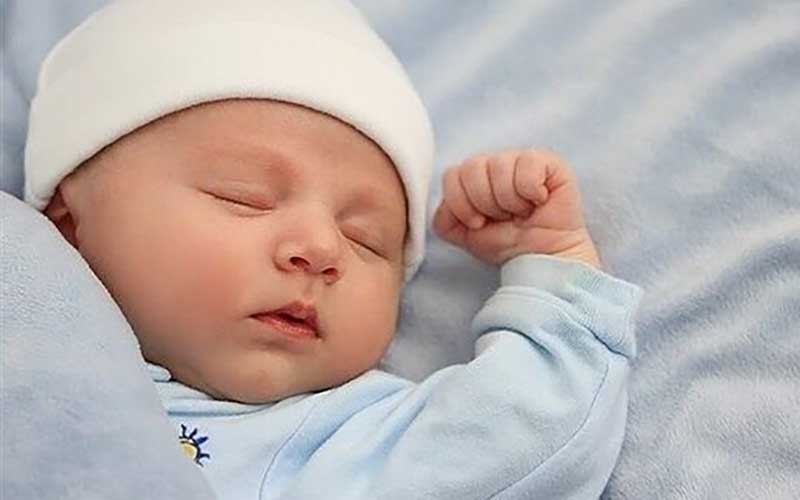 مادر در چه صورتی می‌تواند برای کودک شناسنامه بگیرد؟
