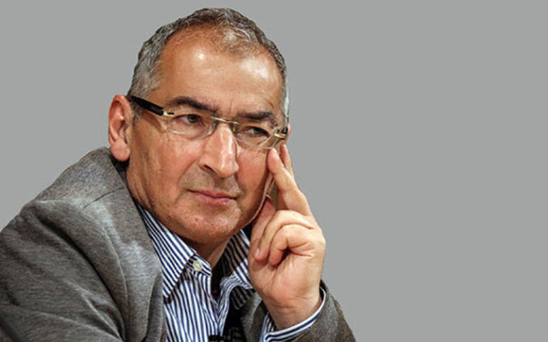 مخالفت-صادق-زیباکلام-با-رئیس-جمهور-شدن-یک-فرد-نظامی
