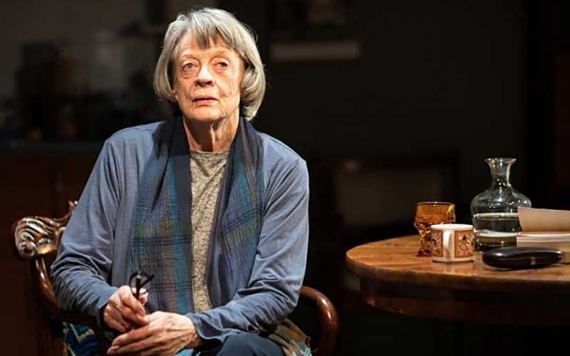 مگی اسمیت در نقش منشی گوبلز رکورد شکست