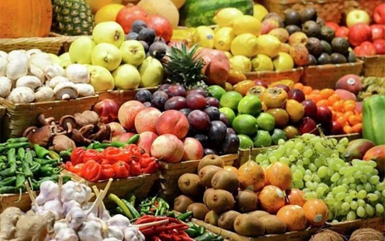 میادین و بازارهای میوه و تره بار فردا چهارشنبه تا ساعت ۱۳ باز هستند