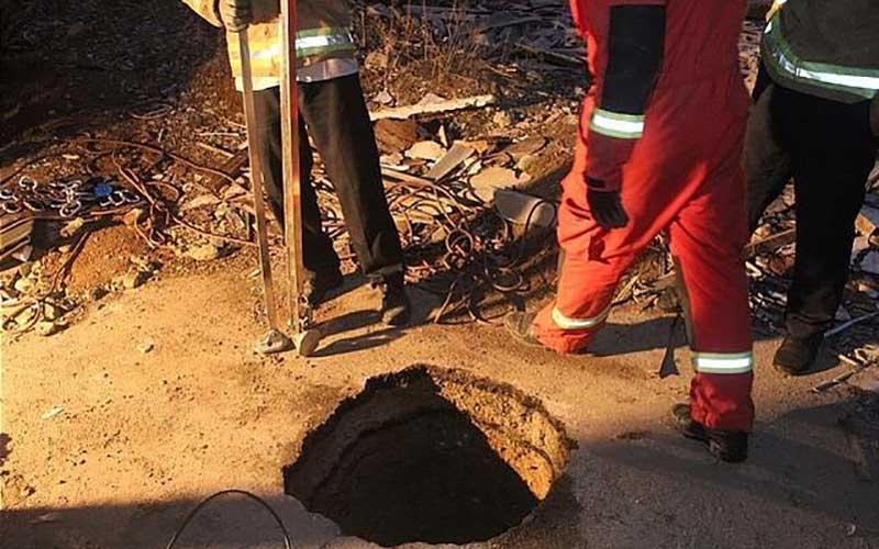 نجات معجزه‌آسای کارگر جوان از عمق چاه