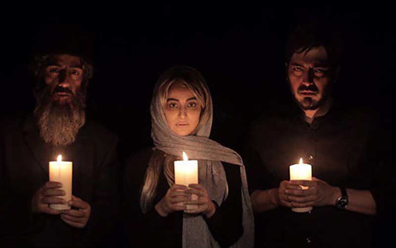 نیما شاهرخ‌شاهى کارگردانی می‌کند