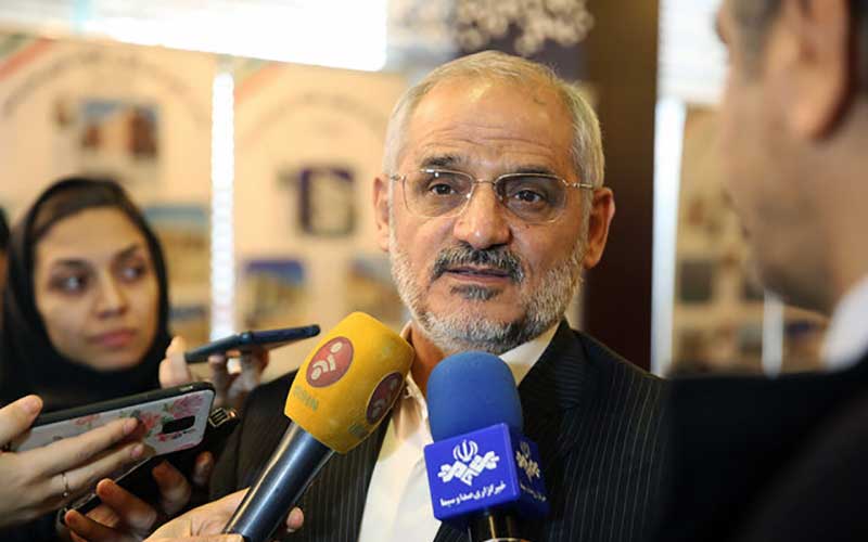 ١٧٠هزار فرهنگی شاغل و بازنشسته خانه‌دار می‌شوند