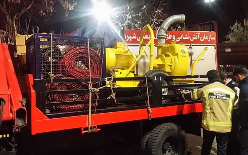 اعزام نیروهای امدادی آتش‌نشانی تهران به مناطق آب گرفته اهواز