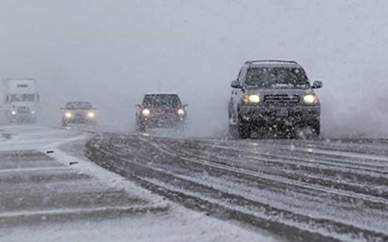 بارش برف و باران در اکثر محورهای مواصلاتی کشور