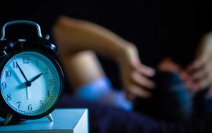 تاثیر-نوع-رژیم-غذایی-بر-بی‌خوابی