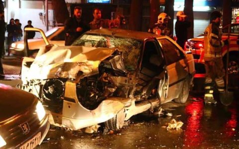 تصادف پژو با کمپرسی 3 مصدوم برجای گذاشت