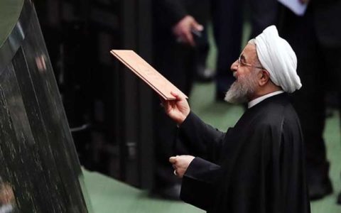 فیلم /درخواست روحانی از نمایندگان مجلس در تقدیم لایحه بودجه