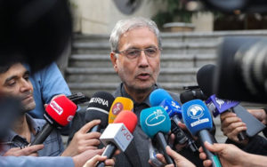رهبر-انقلاب-صرفا-مصوبه-سران-قوا-درباره-سهمیه‌بندی-بنزین-را-تأیید-کردند