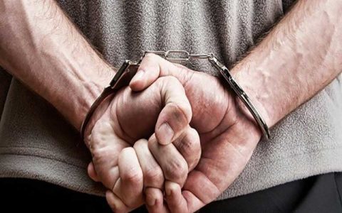 شلیک شش تیر پلیس پایان تعقیب و گریز سارق حرفه ای خودرو 1 شلیک شش تیر پلیس پایان تعقیب و گریز سارق حرفه ای خودرو