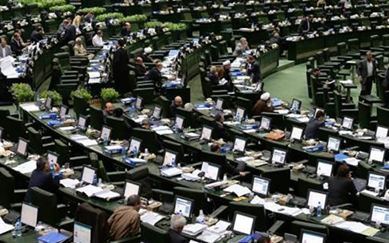نباید-جایگاه-نمایندگی-مجلس-محلی-برای-رشد-مالی-باشد