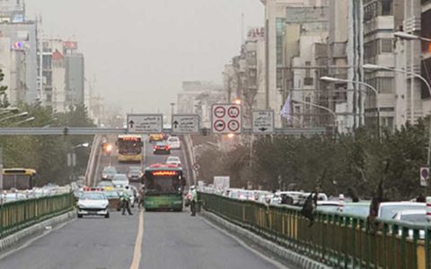 هوای تهران در آستانه آلودگی