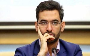 وزیر-ارتباطات-نظرات-خود-را-کامنت-یا-پیامک-کنید