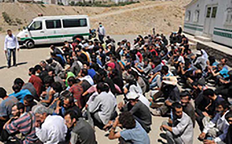 پلیس وارد دره فرحزاد شد؛ جمع‌آوری حدود ۲۲۰ معتاد متجاهر