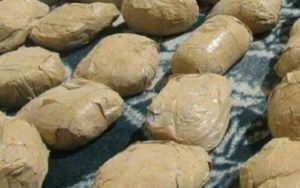 کشف-یک-تن-هروئین-در-بین-میوه