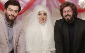 «بیگانه‌ای-با-من-است»-به-زندان-قصر-رسید