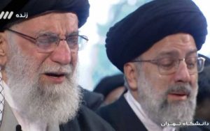 اشک‌های-رهبر-انقلاب-هنگام-اقامه-نماز-بر-پیکر-حاج‌قاسم