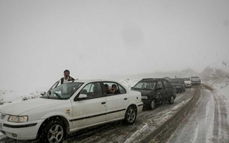 امدادرسانی-به-۴۸۰-نفر-در-جاده-های-کوهستانی