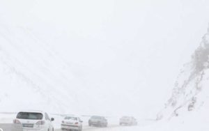 بارش-برف-در-جاده‌های-۱۲-استان